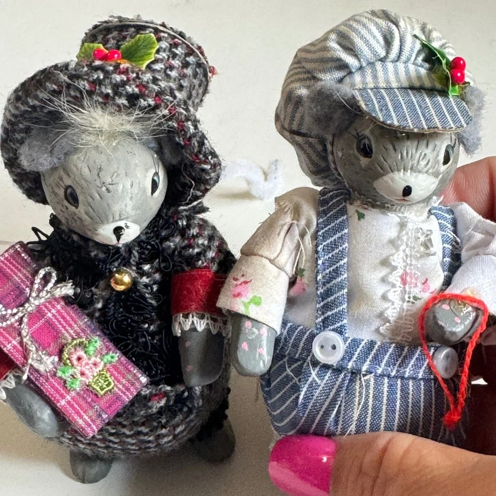 Vintage Christmas Mouse Figurines Set of 2 Festive Grey Mice Holiday Decor 4in